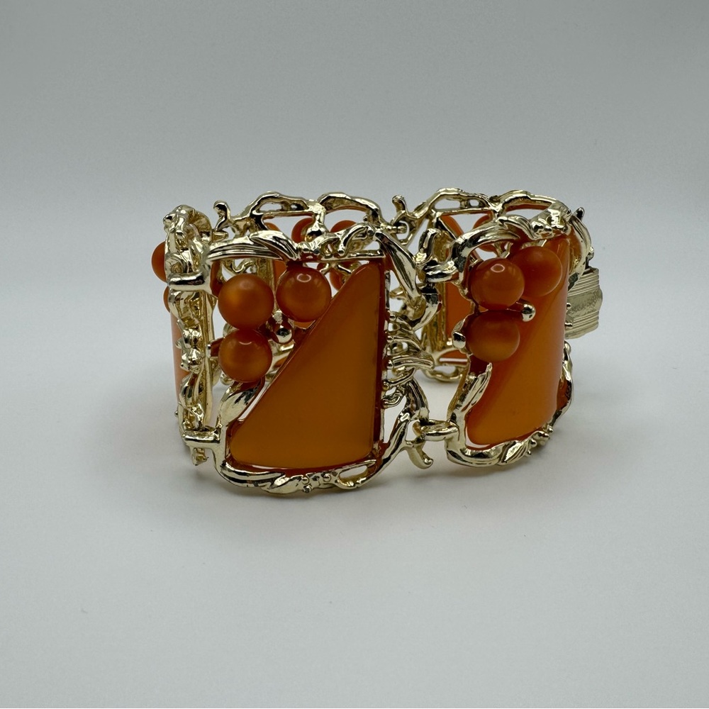 Vintage 50s/60s PAM gold and amber tone lucite costume jewelry bracelet